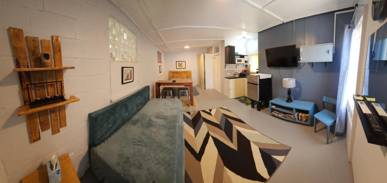 Апартаменты Gloria'S Mini Hideaway Крайст-Черч Экстерьер фото